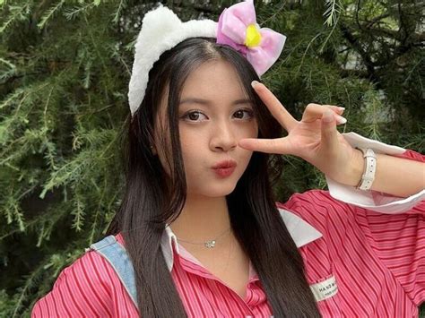 Foto Christy Jkt Yang Imut Dan Cantik Bikin Gemas Inspirasi Shopee