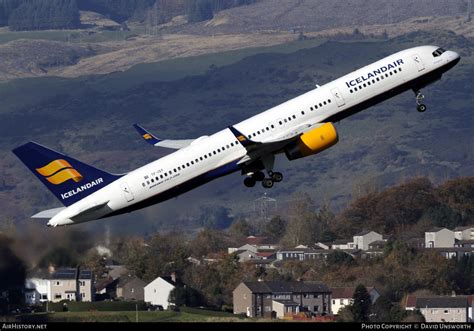 Aircraft Photo Of TF ISY Boeing 757 223 Icelandair AirHistory Net