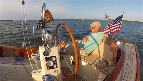 VIDEO: Sailing with Jimmy Buffett >> Scuttlebutt Sailing News