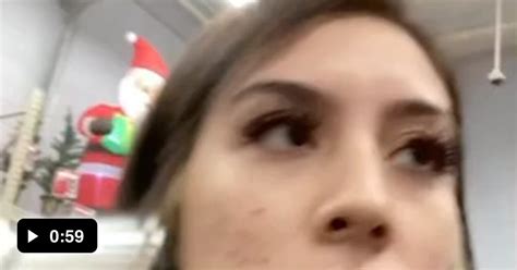 Texas Walmart Employee Spectacularly Quits Over Pa System In Viral Video 9gag