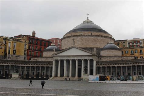 Naples Place Du Pl Biscite