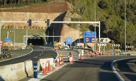 La B 40 entre Viladecavalls i Abrera sense data dobertura Línia