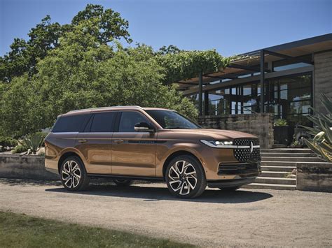 Spotlight 2025 Lincoln Navigator Black Label Special Edition