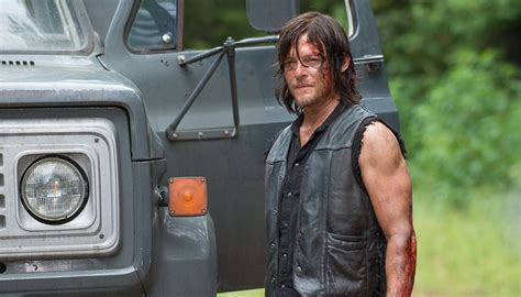 The Walking Dead Season 6 Midseason Premiere Review No Way Out