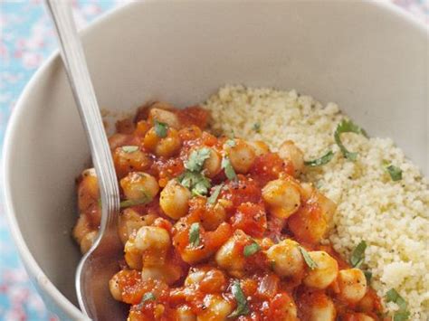 Semoule aux pois chiches et à la tomate Recette de Semoule aux pois