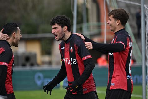 Lucchese Olbia 1 0 Disanto In Gol I Rossoneri Tornano Alla Vittoria