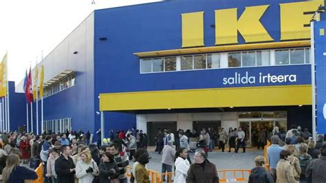 Ikea is looking for workers in Spain: full-time contracts and pay rises ...