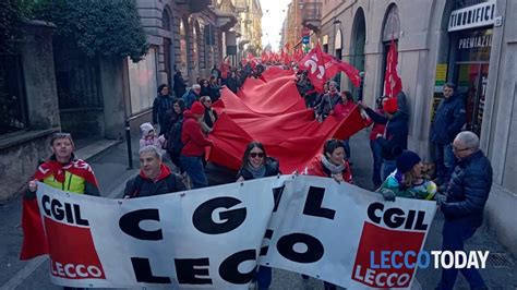 Mille Persone In Strada A Lecco C Lo Sciopero Generale