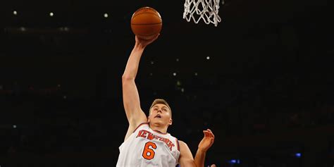 Kristaps Porzingis dunks vs. Hawks in 2nd NBA game - Business Insider