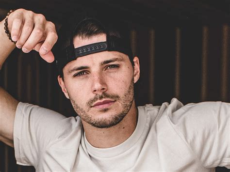 Josh Ross Showcases Pure Vocals In Single "First Taste of Gone" 