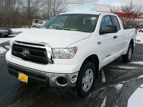 Toyota Tundra V8 4WD: Photos, Reviews, News, Specs, Buy car