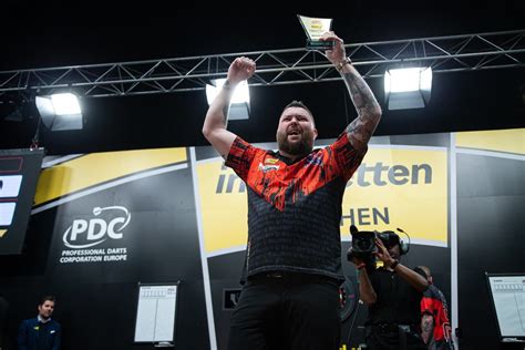 PDC Darts On Twitter Back To Winning Ways For Michael Smith