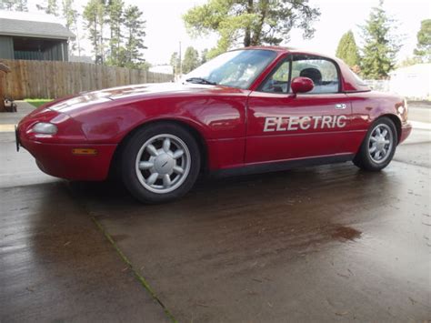 Classic Mazda Miata Convertible Hard Top Converted To Electric For