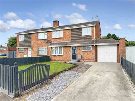 3 Bed Semi Detached House For Sale In Maple Grove Swindon Sn2 £