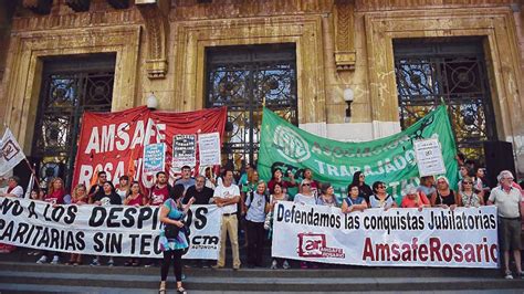 Los Gremios Se Movilizan Para Protestar Por El Pago De Haberes Extendido