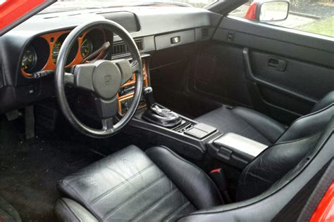 1985 PORSCHE 944 - Interior - 215112