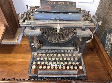 1915 Remington 11 on the Typewriter Database