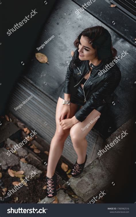 Latina Fashion Model Bogota Stock Photo 1780982516 Shutterstock
