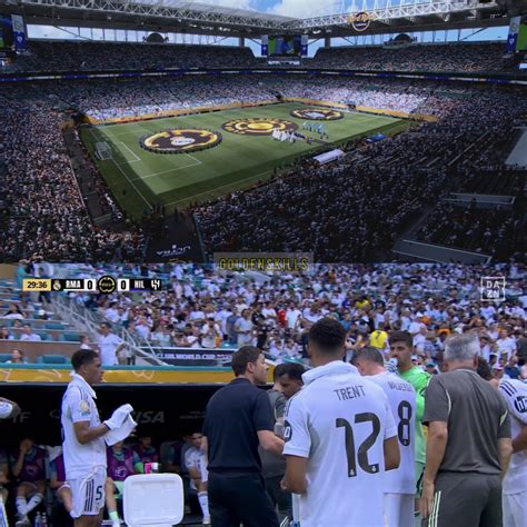 Golden - Estadio completamente LLENO para ver al equipo más grande en