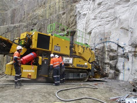 Neboro on LinkedIn: Komatsu MC51 gets cutting at Hillgrove’s Kanmantoo ...