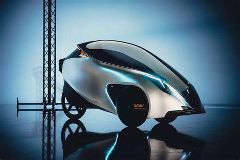 Le V Lomobile Futuriste Iris E Trike De Grant Sinclair Est Disponible