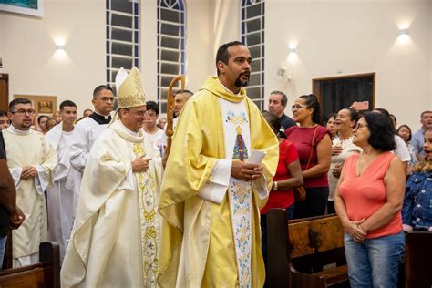 Padre Gilberto Toma Posse Como Novo P Roco Da Nossa Senhora Aparecida