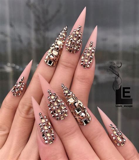 Must Try Amazing Stiletto Nails Ideas For Your Next Glamorous Look