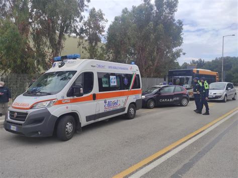 Monopoli Autista Del Bus Picchiato Da Un Genitore Faxonline It