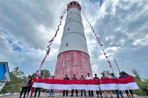 InfoPublik Bendera Merah Putih Berkibar Di Mercusuar Willem S Torrent III