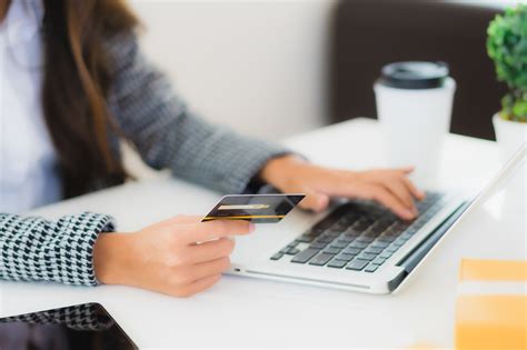 how to become a purchaser for a company