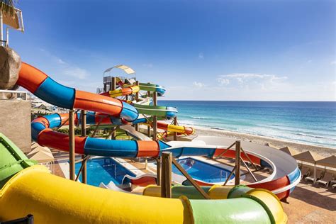 Crown Paradise Club Cancun | All Inclusive Resorts in Cancun