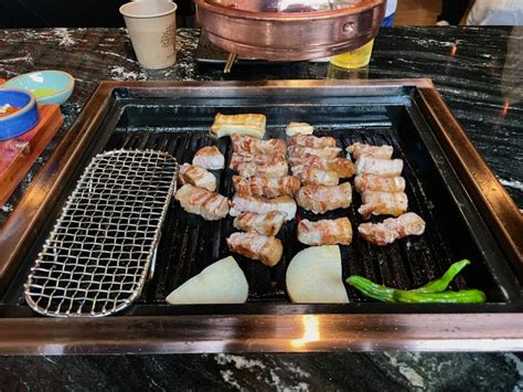 고기 구워주는 군포 산본역 삼겹살 맛집 마장동김씨 네이버 블로그