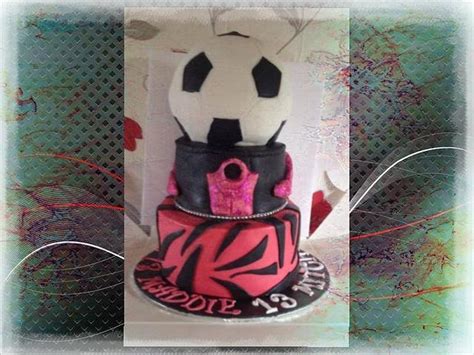 The Triplets Cake - Decorated Cake by Witty Cakes - CakesDecor