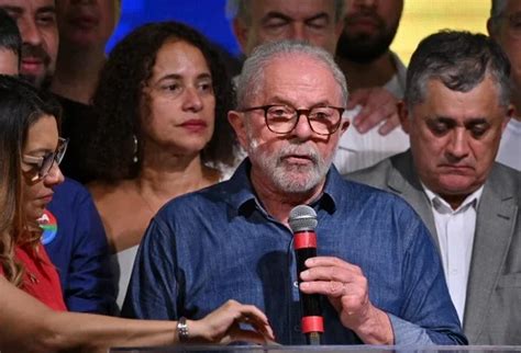 É hora de restabelecer a paz entre os divergentes diz Lula Jornal