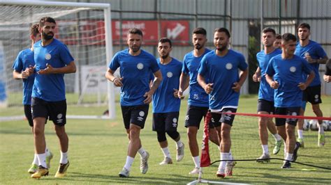 Aykur Rizespor Yeni Sezon Haz Rl Klar N S Rd Rd Son Dakika Haberleri