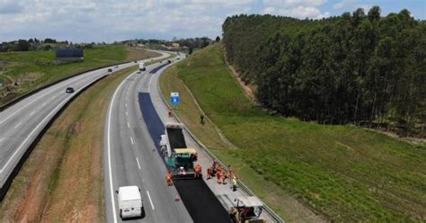 Rodovias Ayrton Senna e Carvalho Pinto recebem obras para renovação de