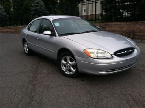 Buy Used Ford Taurus Se Door Nice Economical Car Loaded No