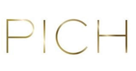 6 Hot Sexy Victoria Pich Bikini Pics