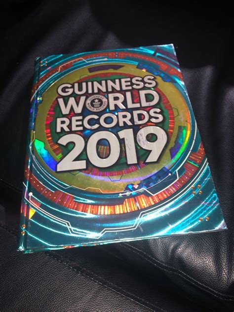 Guinness World Records 2019 Hobbies Toys Books Magazines Fiction