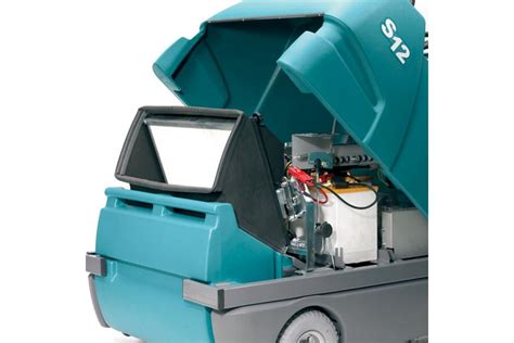 Аккумуляторная подметальная машина Tennant S12 MS125004 - выгодная цена ...