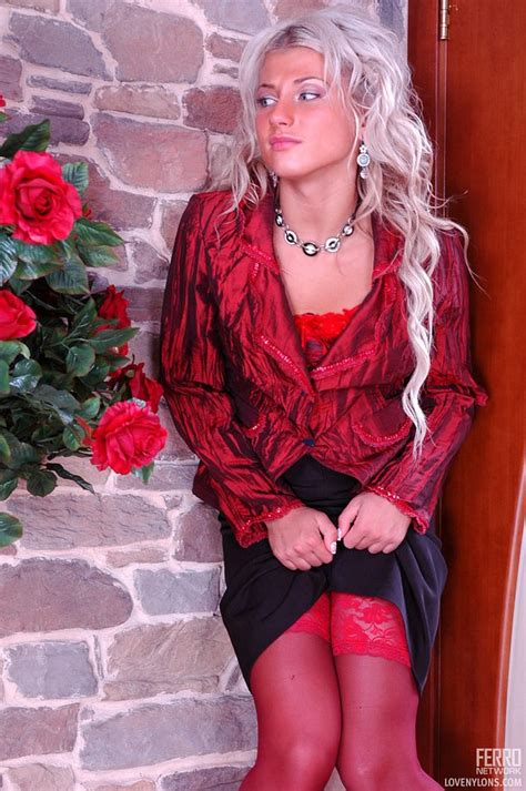 Office Slut High Heels And Stockings Pic 2 Of Babe In Heels And Red Stockings Reveals Her Hot