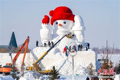 Harbin Boneco De Neve Gigante Est Em Constru O