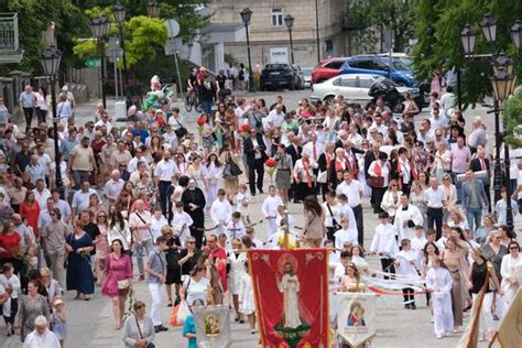 Chełm Boże Ciało 2024 Procesja Przeszła Ulicami Miasta Galeria ZdjĘĆ