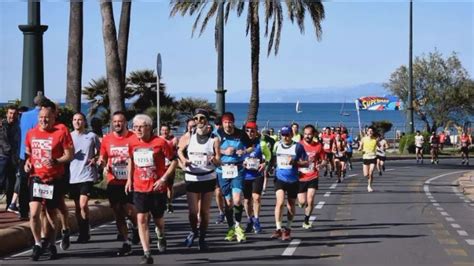 Genova Ecco La Mezza Maratona In Gara Anche Armando Sanna L Unico