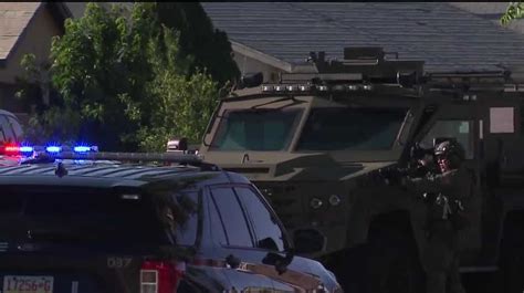 Albuquerque Swat Arrest Felony Suspect After Break In