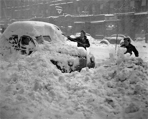 Snowstorm Bring Memories of 1947 Record-Setter - The New York Times