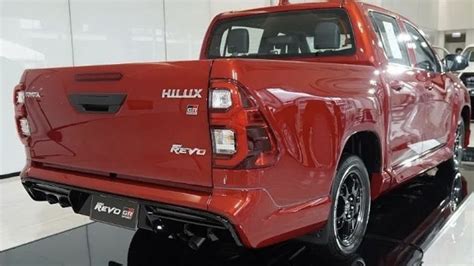 Toyota Presentó Una Nueva Hilux Gr Sport Con Suspensión Rebajada