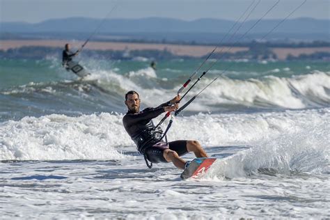 Comment apprendre le kitesurf Guide pour débutants et conseils pour