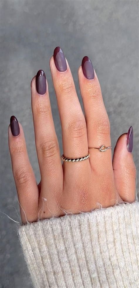 Expressive Fall Nail Art Designs To Flaunt Matte Plum Nails With