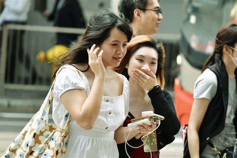 天文台料周末炎熱有驟雨 最高氣溫達32度 星島日報